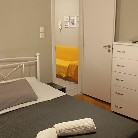 Μοντέρνο Διαμέρισμα - Stylish Appartment Loutraki Esterno foto